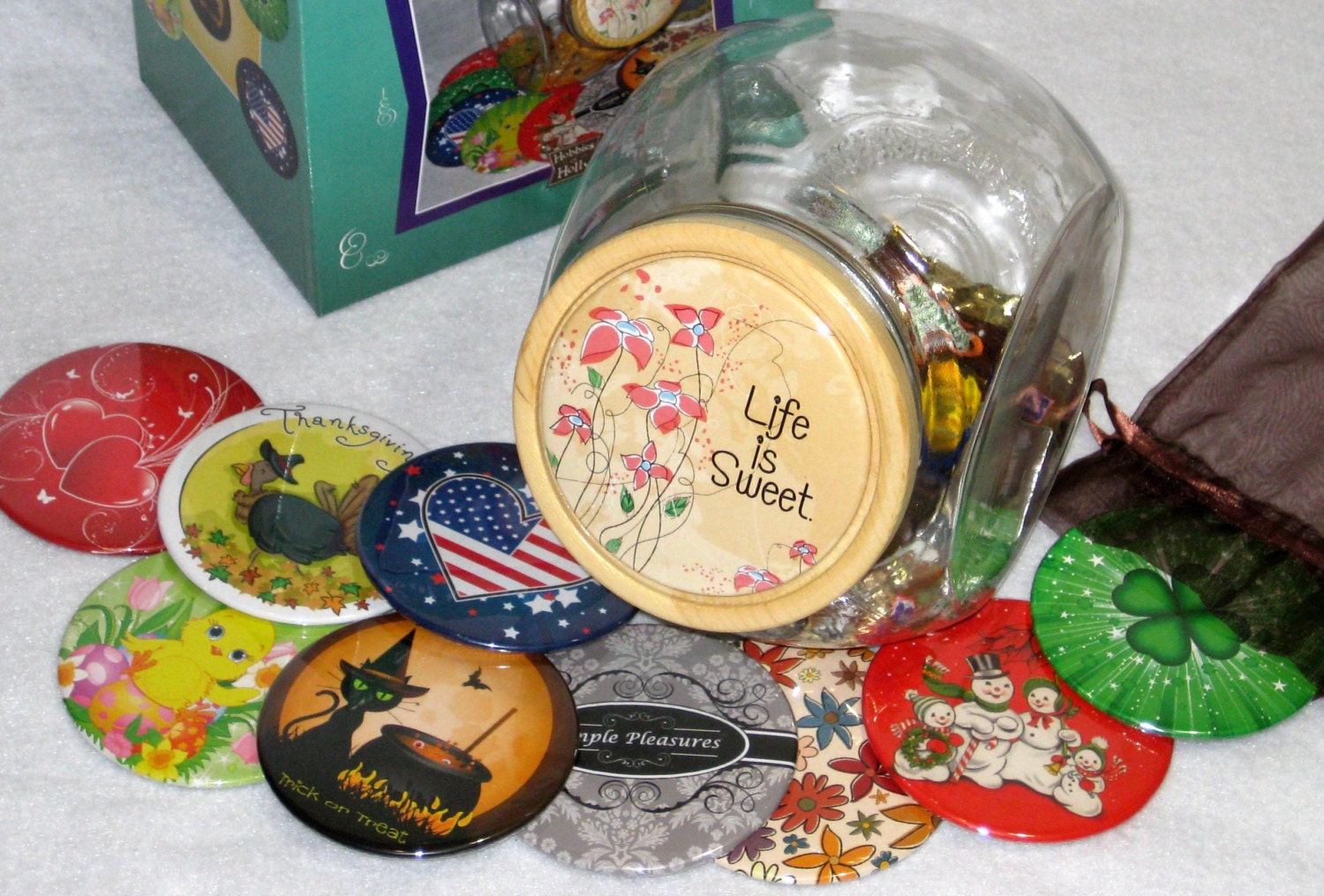 Holiday Candy Jar / The Sweet Seasons Jar by Hobbies of Holly