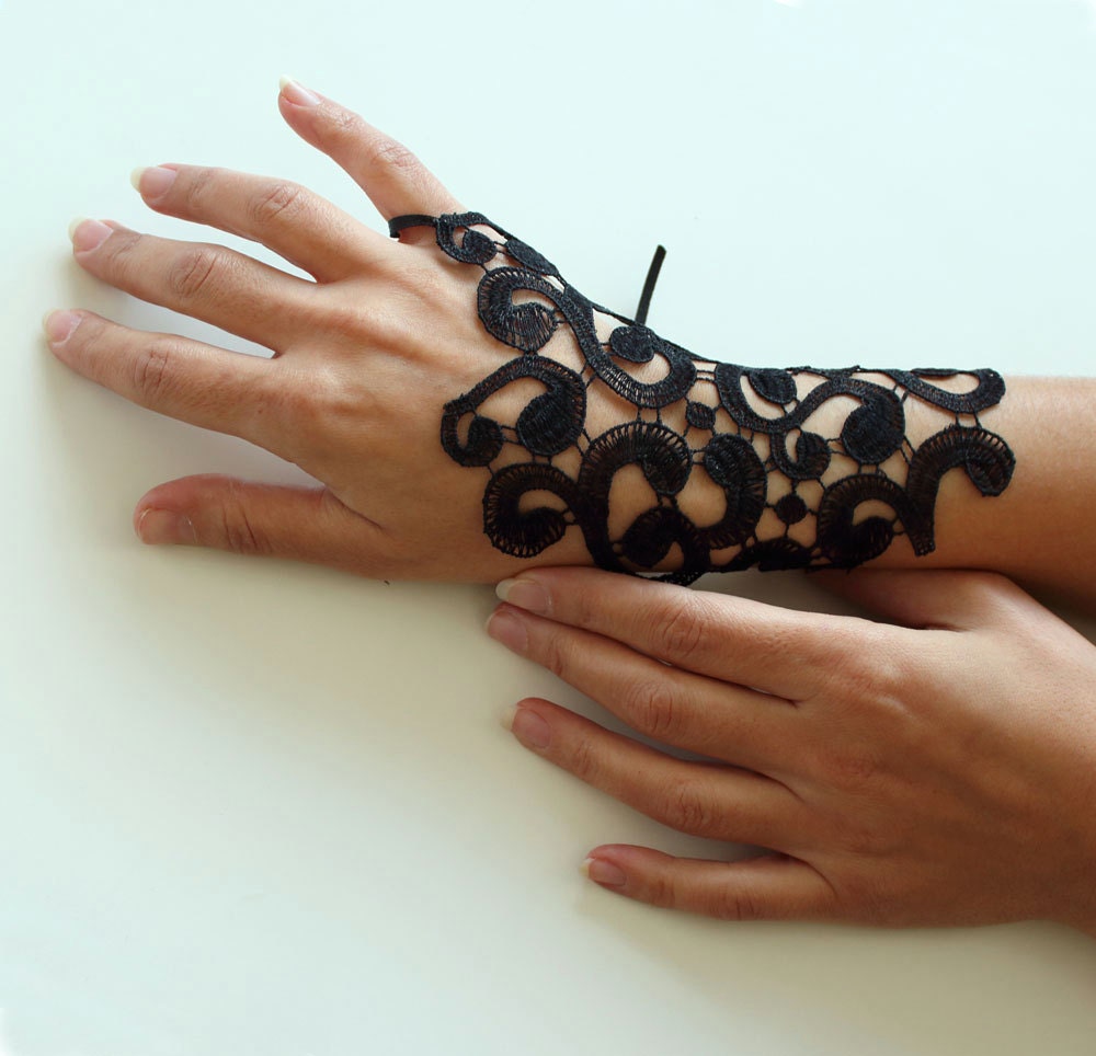 Wrist Cuff Charm in Black Guipure Lace. Handmade. Unique item.