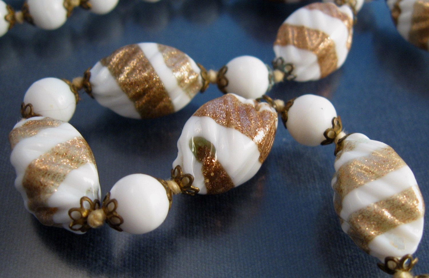 Vintage Venetian Aventurine Crimped Twisted Beads Necklace - Vintage