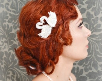 Bridal hair comb, swan comb set, ivory wedding accessory - odette
