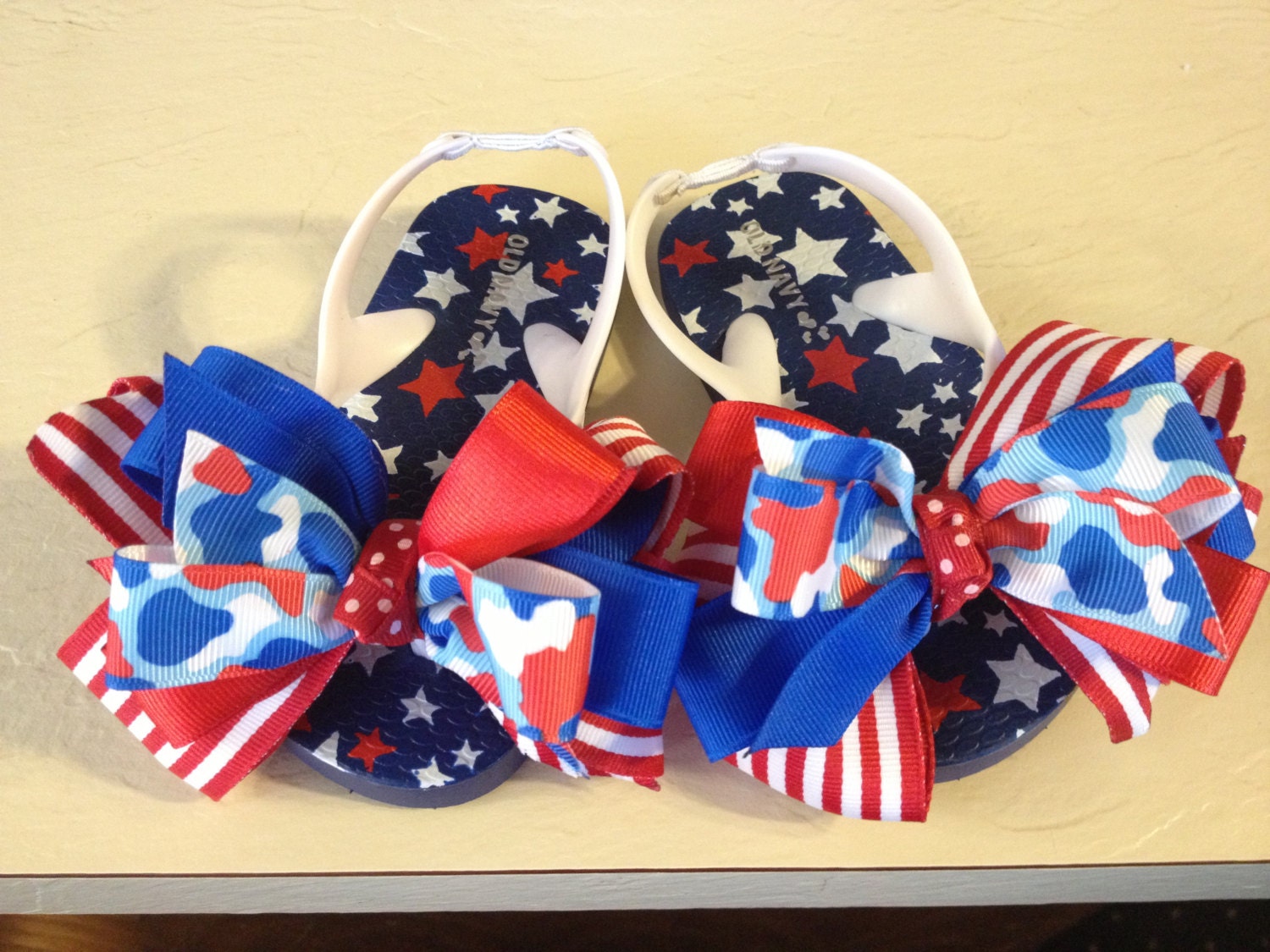 Toddler Little Girl Size 6 Patriotic July 4th Bow Flip Flops