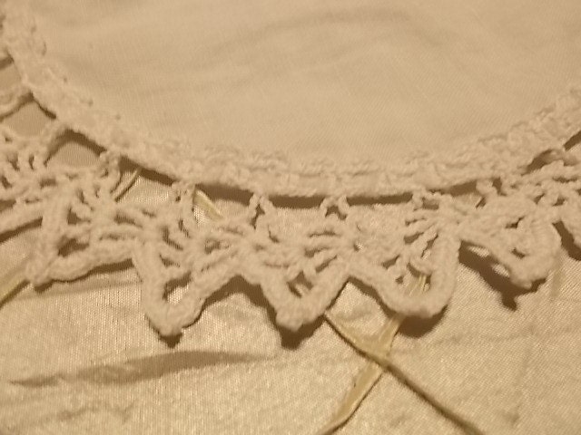 Vintage Doily,  white crochet edge with cotton cloth center, doilys, linens for home decor, 8" in rd