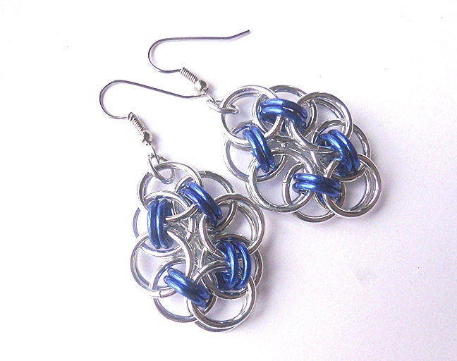 Chainmaille earrings, Helm chain weave, Rosette earrings, Blue and silver