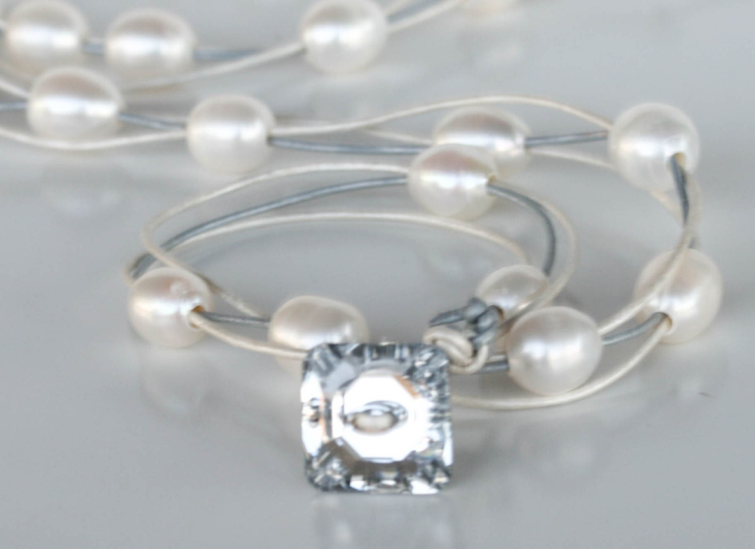 Pearls and Leather wrap bracelet - LibertyOriginals