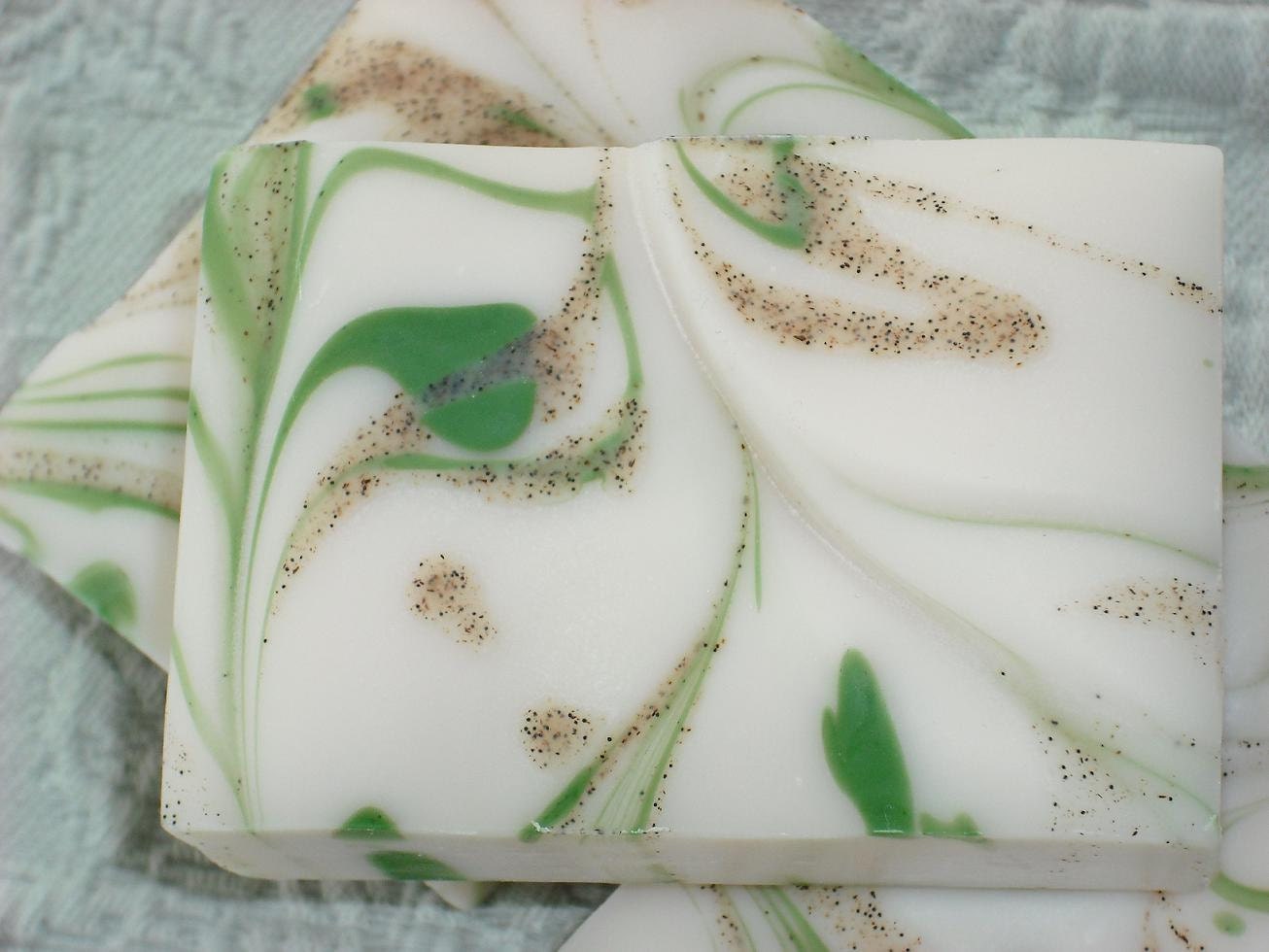 Oak Leaves and Acorns Soap / Fresh Outdoors Scent / Cold Process handmade Soap