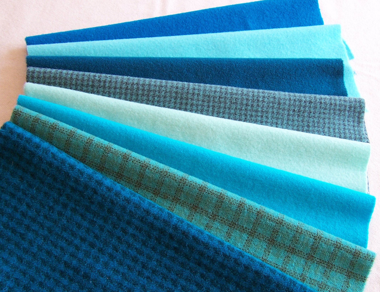 Hand Dyed Wool Fabric - Blue / Aqua  - for Rug Hooking, Applique, Penny Rugs and Sewing Projects/ H606