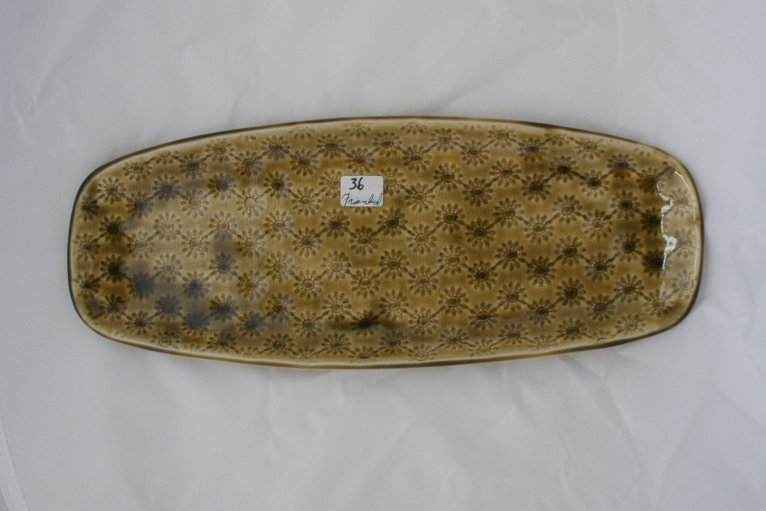 Amber, ceramic tray with flower design