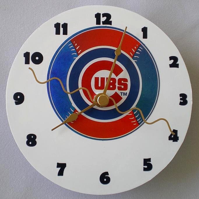 CD Clock Chicago Cubs MLB Baseball Team Logo Compact Disc Clock for Desk or Wall
