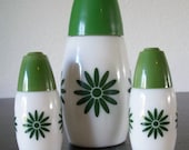 Westinghouse Gemco Avocado Sunburst Daisy Salt Pepper and Sugar Milk Glass Shaker Set