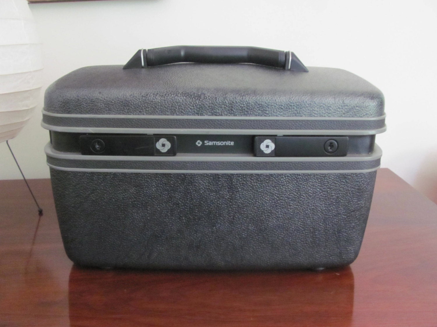 Vintage Samsonite Series 3600 Grey Train Case