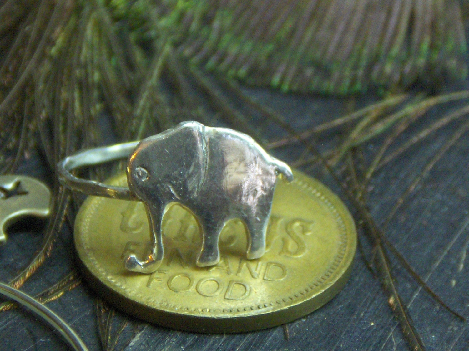 CIRQUE DEMURE. Sterling Silver Mini elephant ring- made to order- Chymini collection