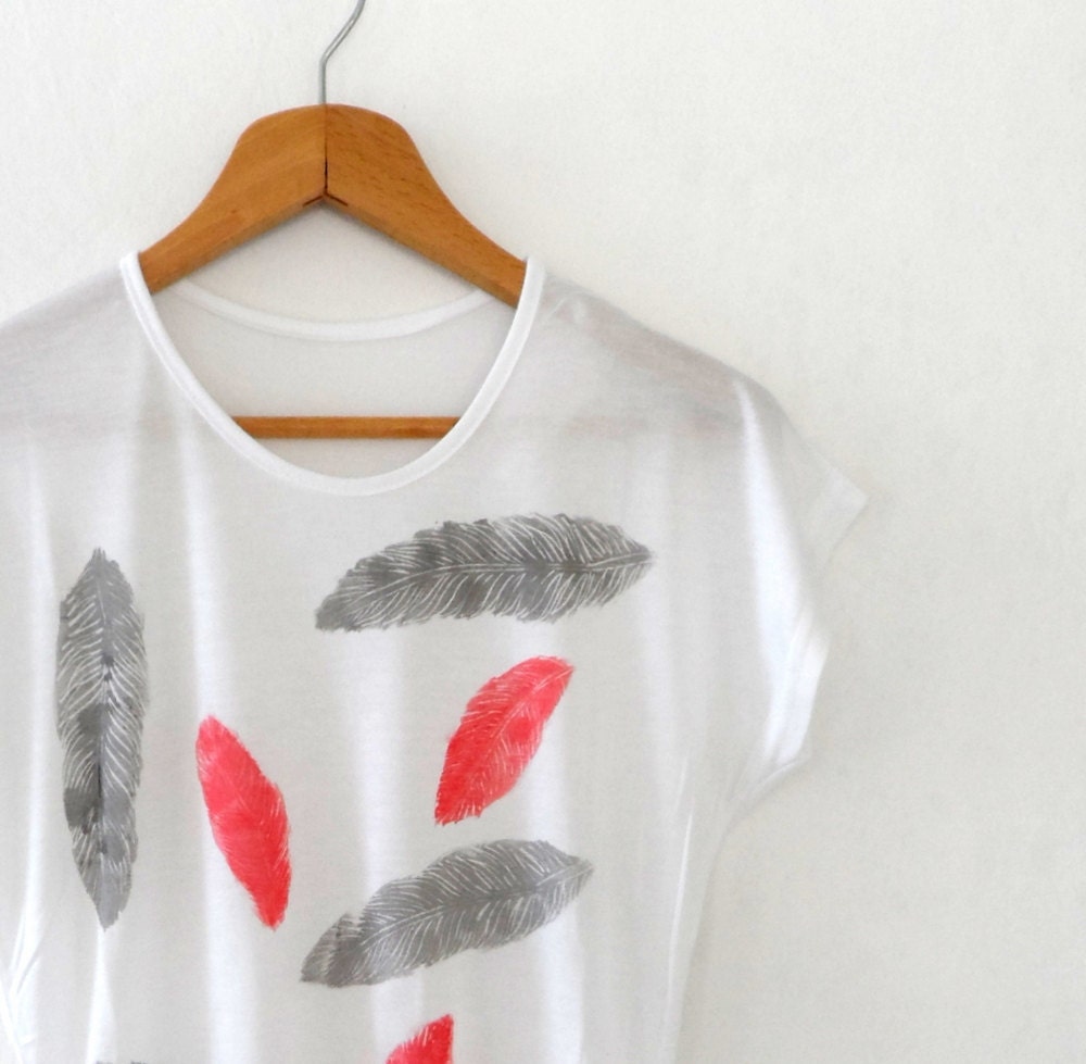Black Red Feathers Women Tshirt , Hand Stamped  Short  Sleeve Top, Loose Fit White Tee  Size S,M,L - ShebboDesign