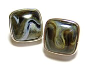 green with silver tone setting pierced vintage earrings O