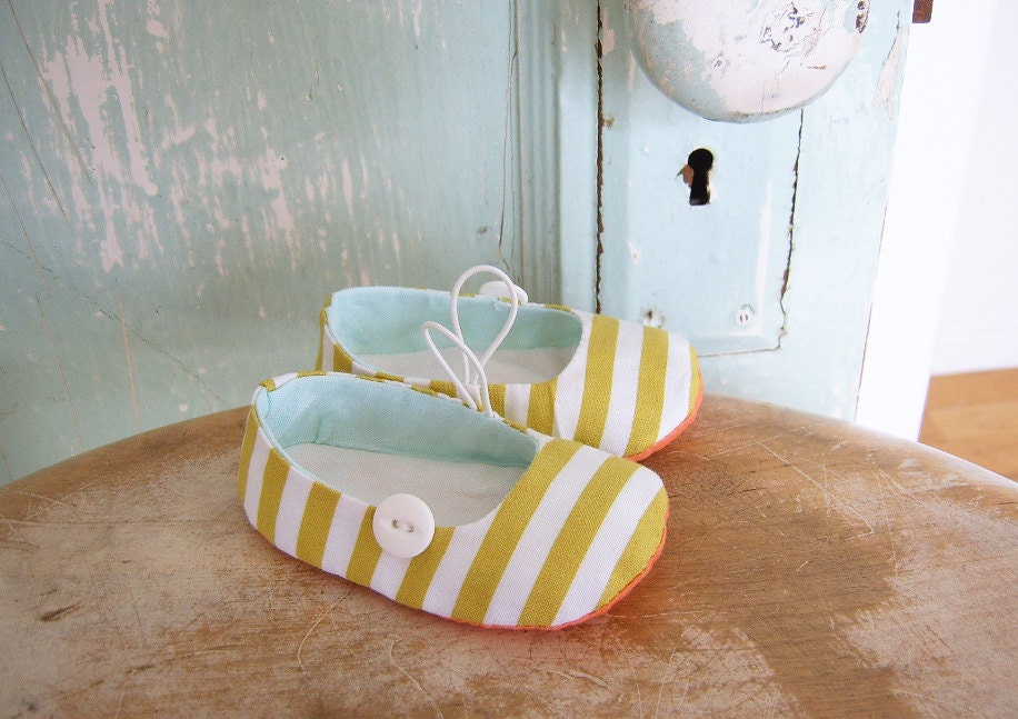 Baby Shoe Pattern - SALE 2 for 1 Combo Pack - Click for Details - Vintage Flair Baby Bootie