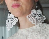 Hand Embroidered lace earrings/ Beaded lace earrings/ White lace/ Lace earrings/ Free form/ teamstyle/ rusteam