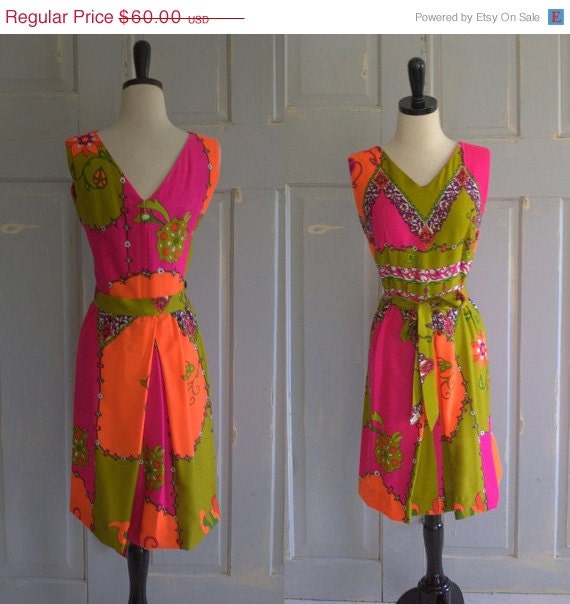 SALE Vintage 1970s Dress 70s Hawaiian Mod Abstract Print Summer Hippie Dress Size Medium