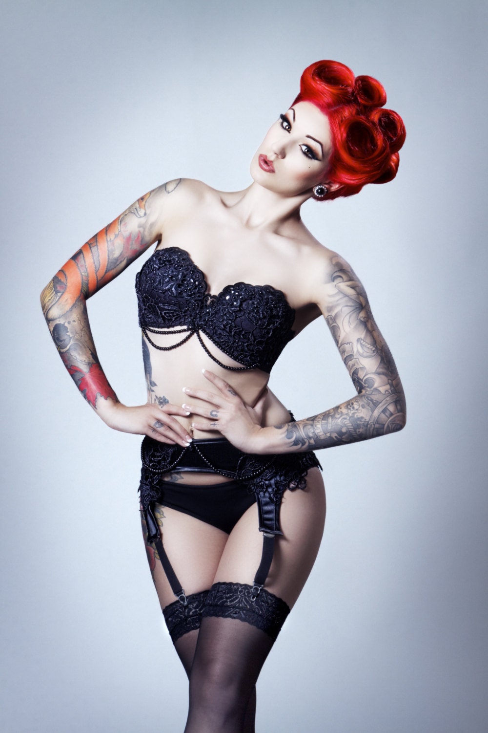 Black beaded lace bra and garter set - limited edition