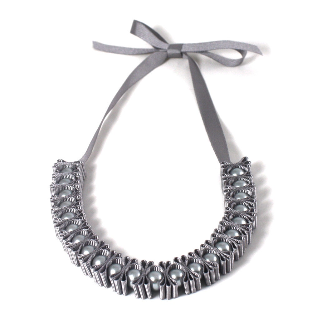 Grey 3 Pleat Pearl Ribbon Necklace