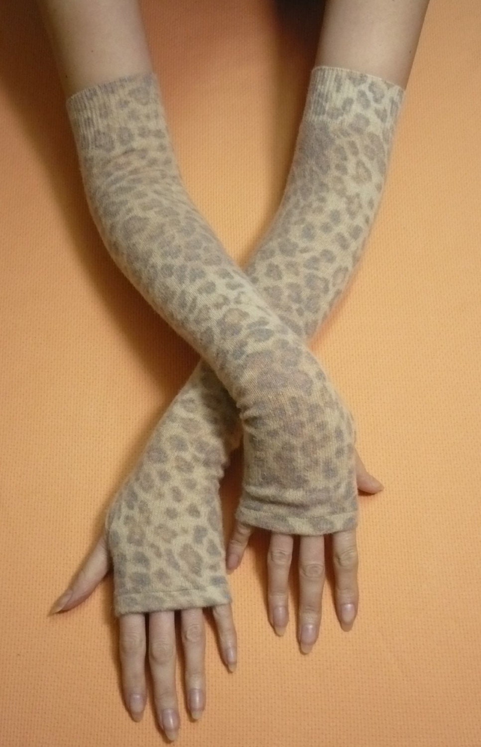 Long Upcycled Fingerless Gloves, Beige Leopard Print, Wool a. Angora, Soft Warm Women Armwarmers, recycled Knit Sleeves, Boho Style, Winter