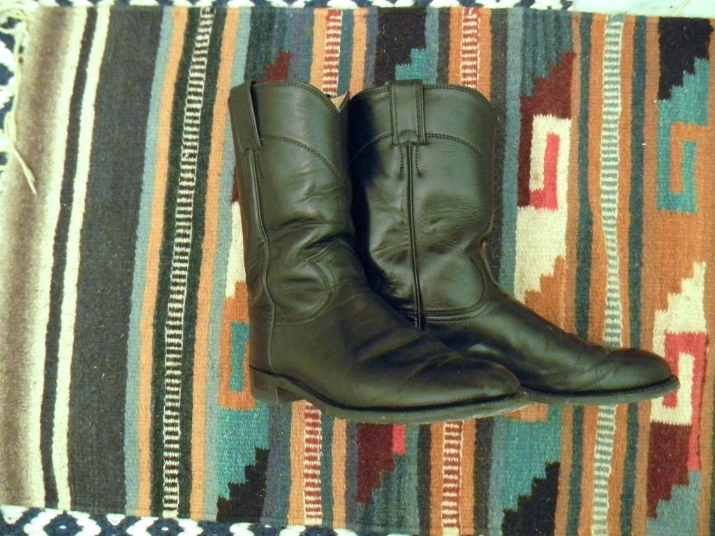 vintage. 70s Black Justin Mid Calf Leather Boots // Size 7and half mens 9  to 9 and half women's Flat Boot