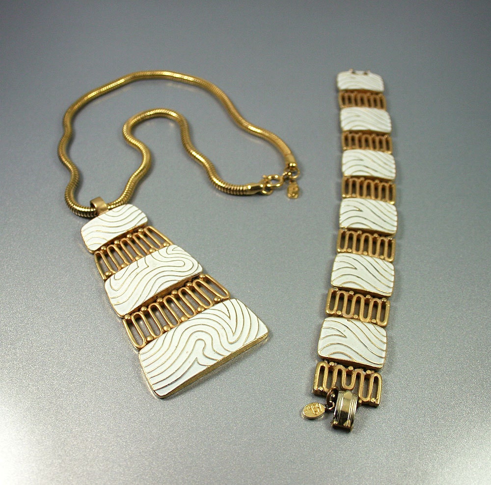 Vintage Hobe Egyptian Revival White Enamel Gold Tone Necklace Bracelet Set