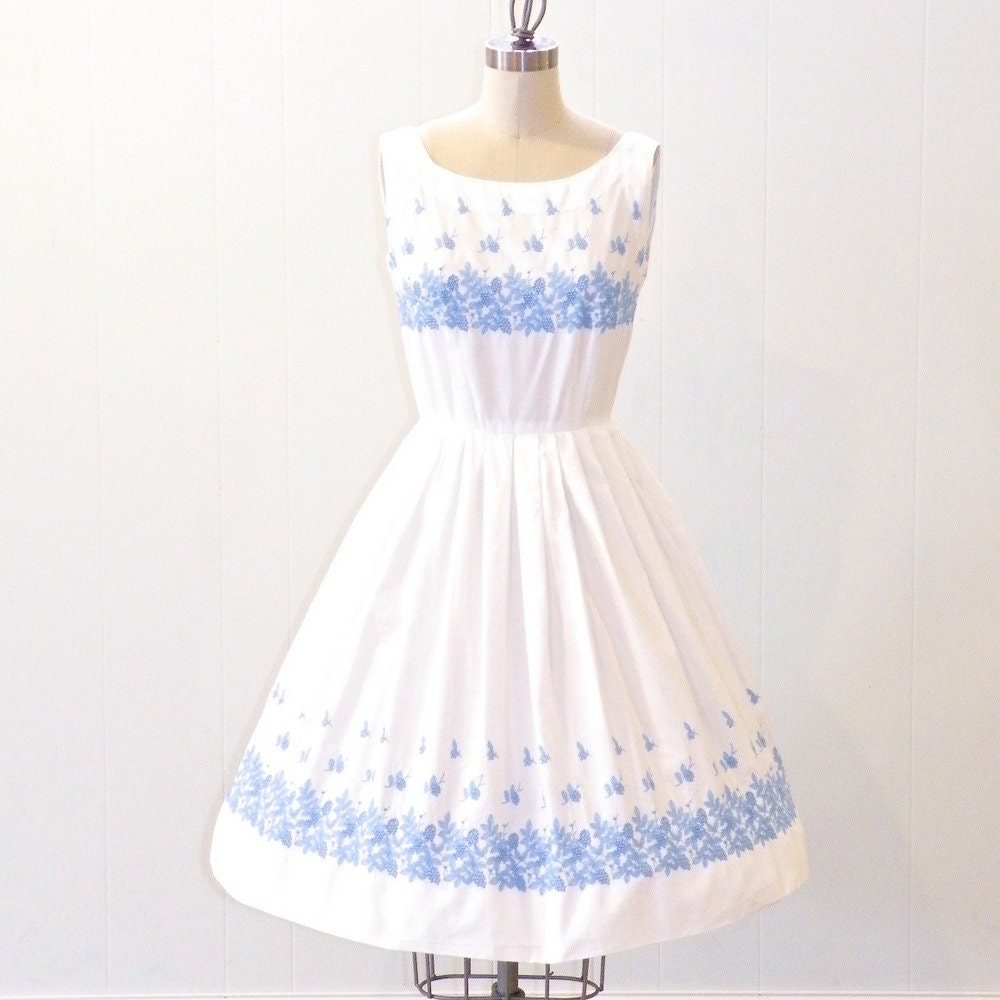 Vintage 1960s Dress, White 60s Embroidered Sun Dress, Cotton Floral Summer Dress, Full Skirt Garden Party Dress, XS
