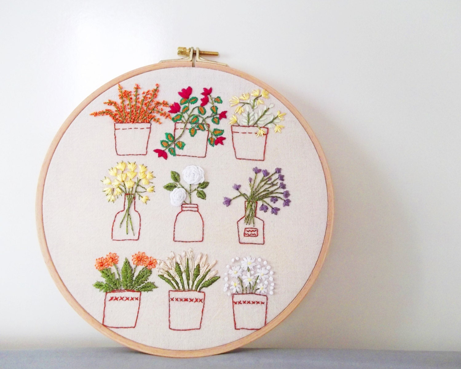 Botanic Shine - Embroidery Botanical Flowers - Hoop Wall Hanging - Spring Garden - Gift Ideas - Floral Rustic Terra Cotta Pod