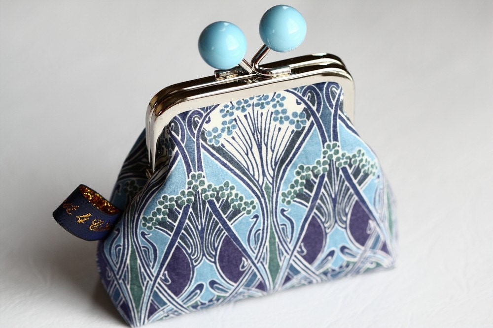 NEW Gift idea soft blue bobble silver frame blue Liberty coin purse