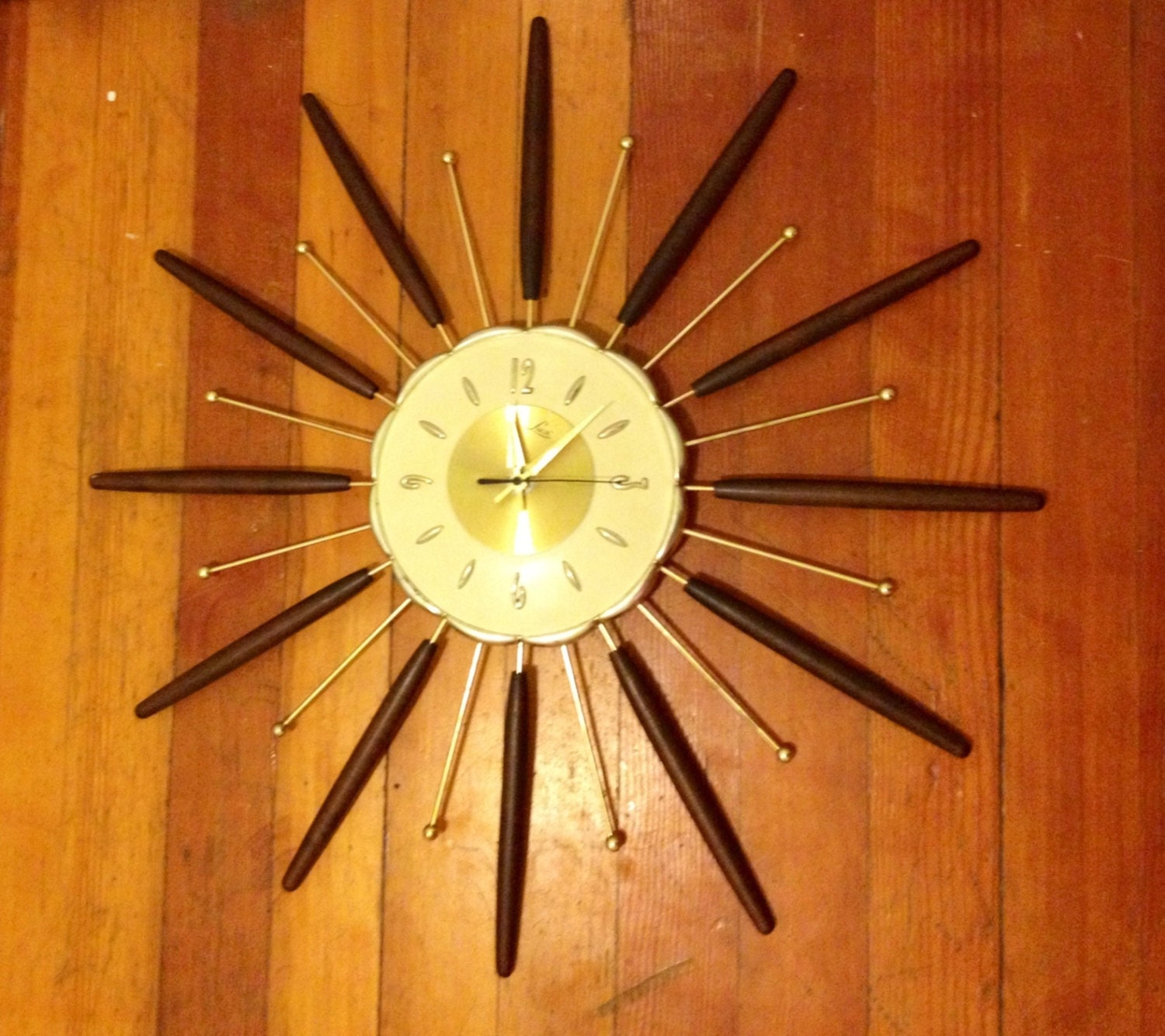 Mid Century Modern Starburst Clock