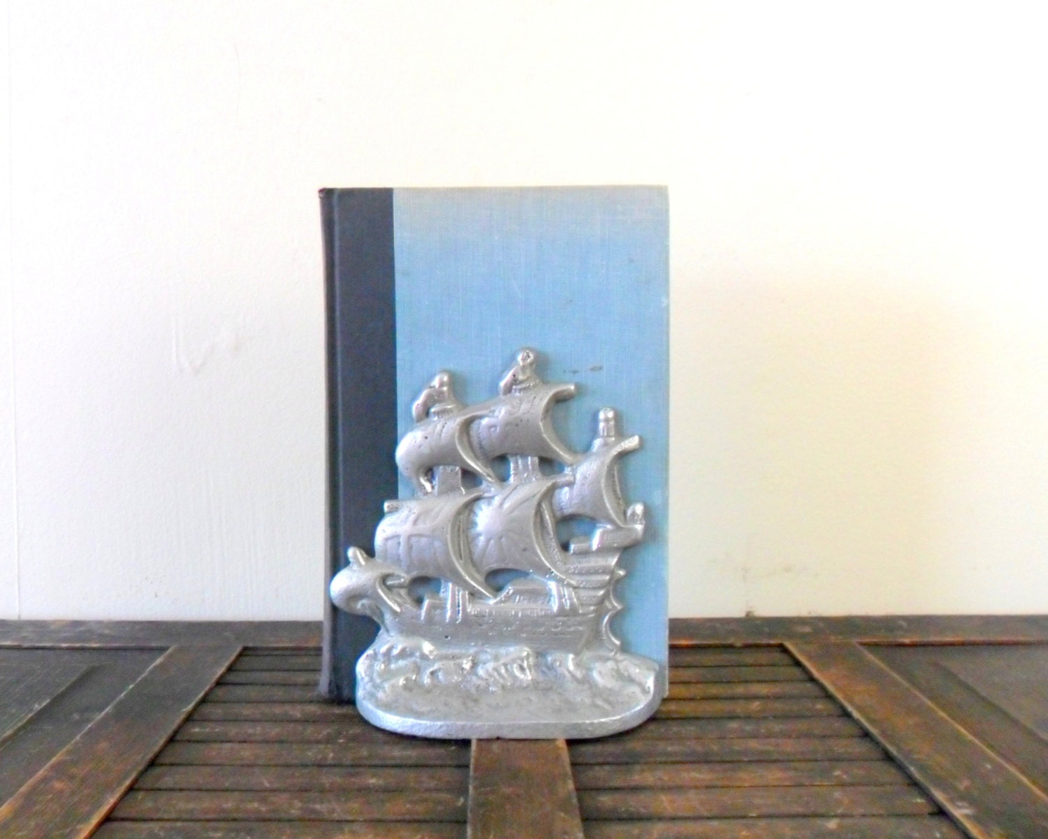 vintage mid-century spanish galleon aluminum bookends - nautical - silver