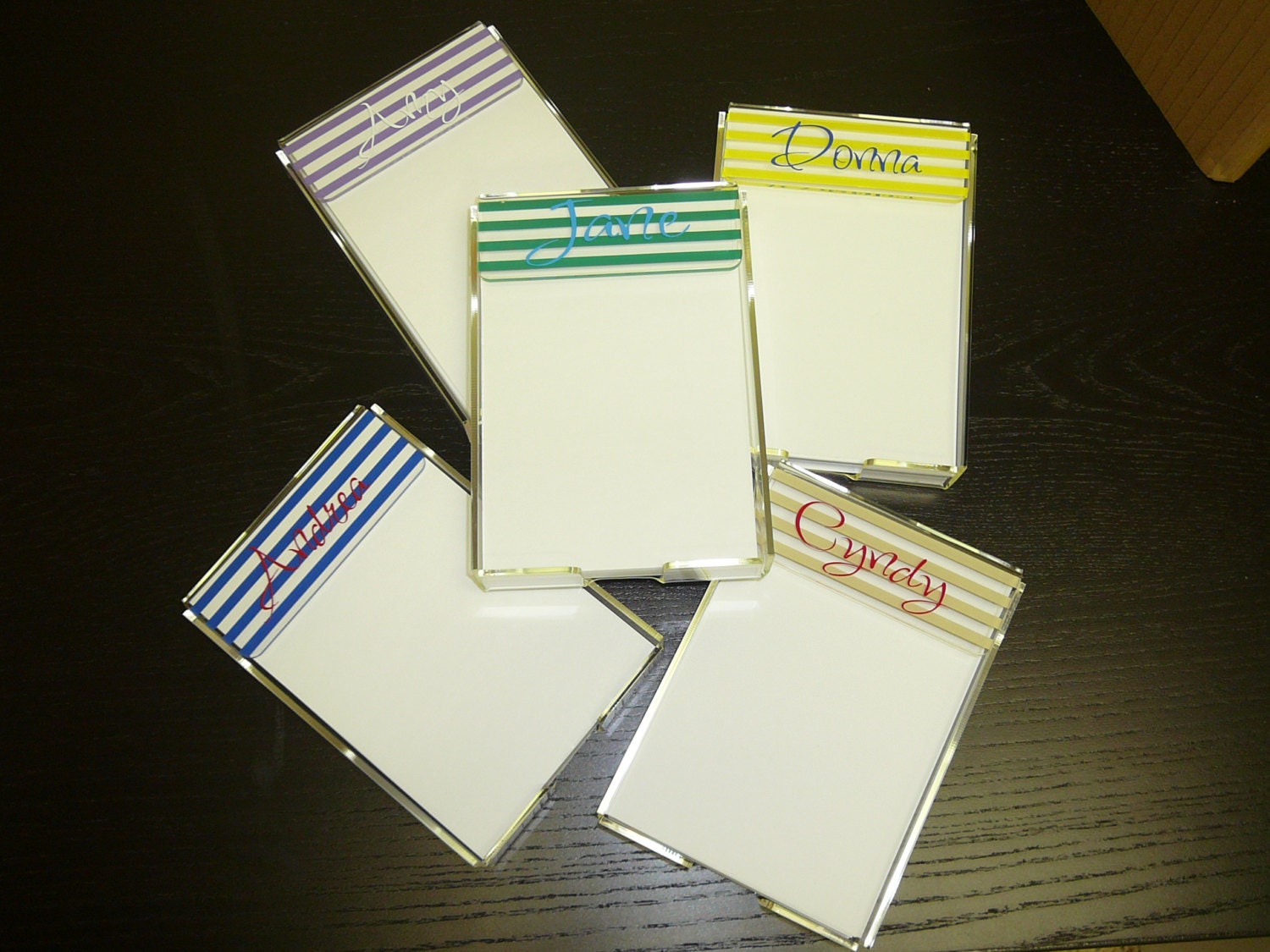 Monogram Acrylic 4x6 Notepad Holder w/Paper