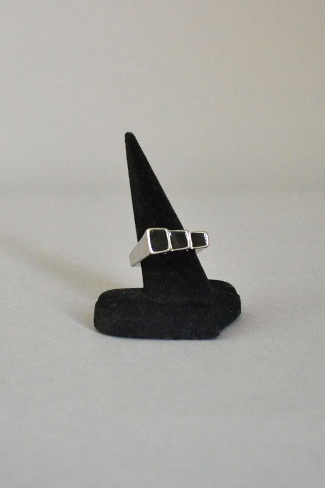Black Keys Step Ring