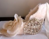 KRAMER clear rhinestone vintage brooch