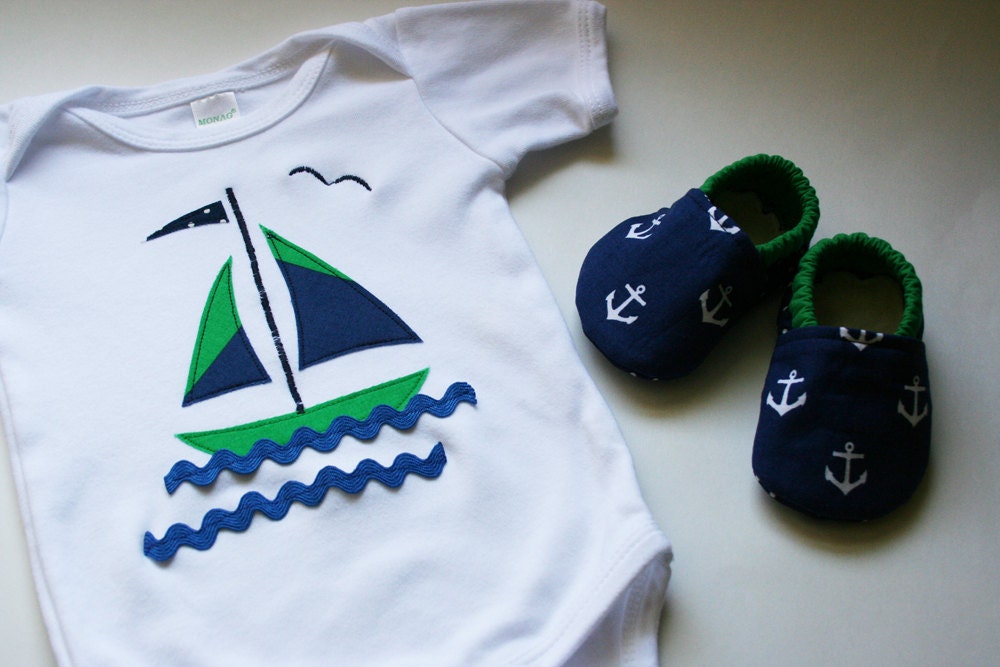 Sailboat Gift Set: Appliqued Sailboat Onesie and Soft-soled Booties in Anchors Aweigh,  0-6 months