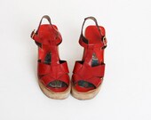 Size 5 Vintage 70s Red Leather & Suede Platforms Sandals 35