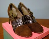 Size 6 - Brown Suede Lace up Bootie Pumps