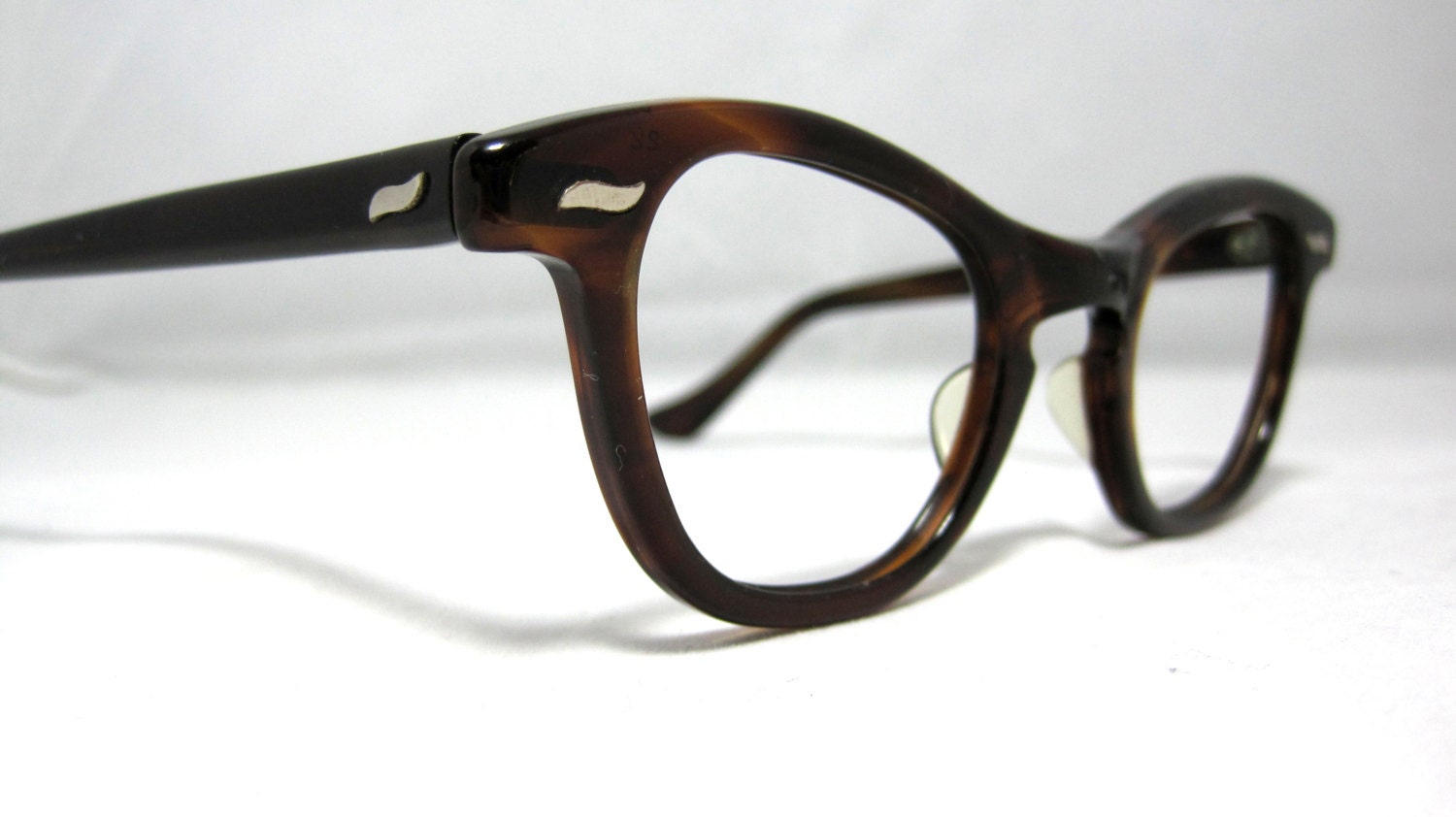 Vintage 50s Horn Rim Cateye Eyeglasses. Tortoise Classic Style.