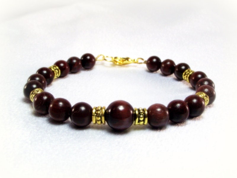 The Red Berry Men's Red Tigers Eye Bracelet