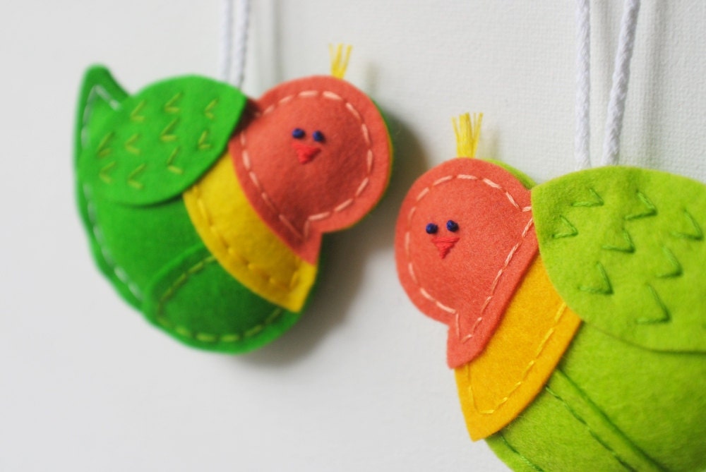 Tufted Lovebird Ornaments - Set of 2 - Parrot Bird Ornaments - Couple Wedding Love
