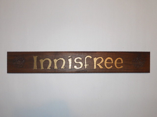 Walnut Innisfree Sign