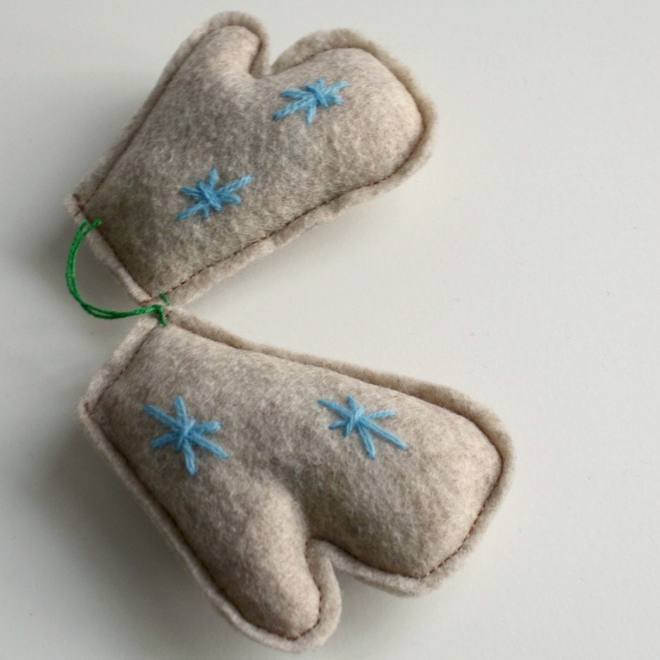 Mittens For Kittens felt catnip cat toys oatmeal