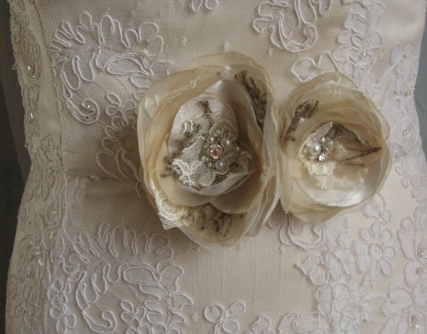 Wedding hair accessory burlap hairpiece clip set 2 sash belt Flower Vintage Rustic champagne Ivory cream beige Lace rose bridal bridesmaid