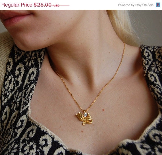 25 % OFF SALE 80s KITTY 14K plated costume necklace