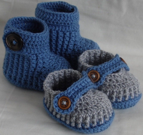 crochet baby booties and crochet baby shoes set of two,you can MIX and MATCH COLORS and sizes