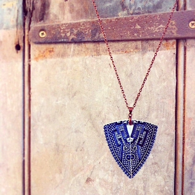 StayGoldMaryRose - Striking vintage willow china 'spear head pendant' necklace