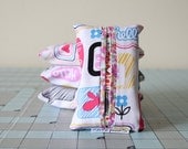 travel tissue case / tissue holder -- hello conversation bubbles