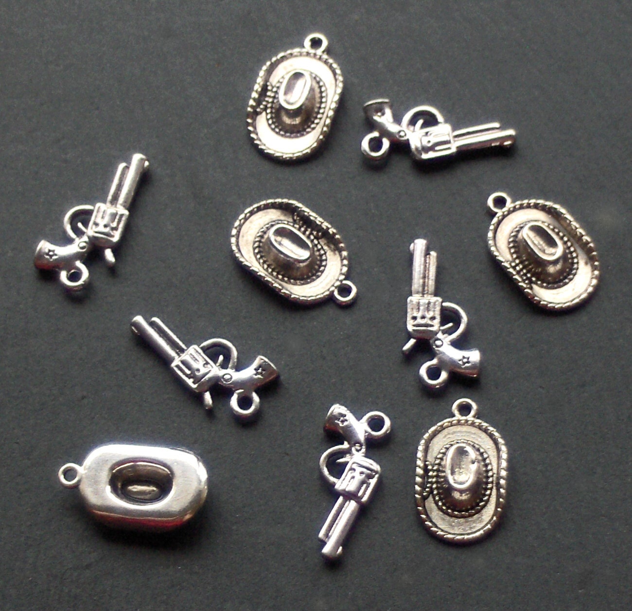 10 Cowboy Charms, Hats and Revolvers
