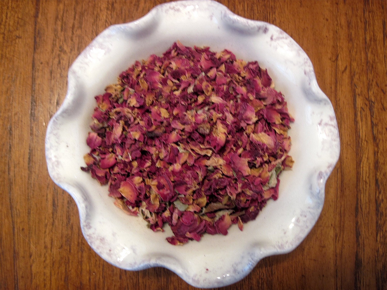 organic dried red rose buds and petals ( love, passion, desire, lust, sachet, tea, beauty )