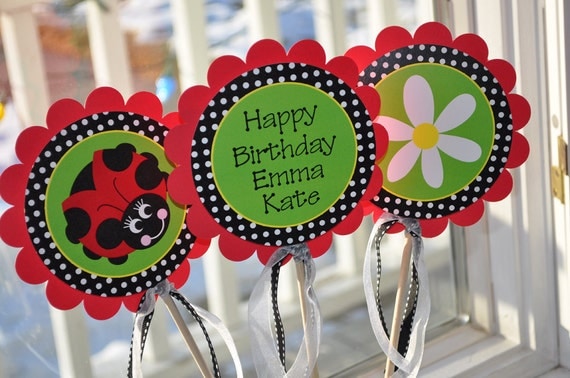 3 Ladybug Centerpiece Sticks - Girls Birthday Party - Personalized Party Decorations - Red, Green, Black Il_570xn