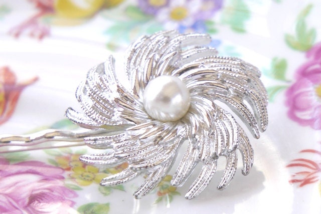 Silver pearl hair accessory, handmade ooak, birdal hair, updo, chignon